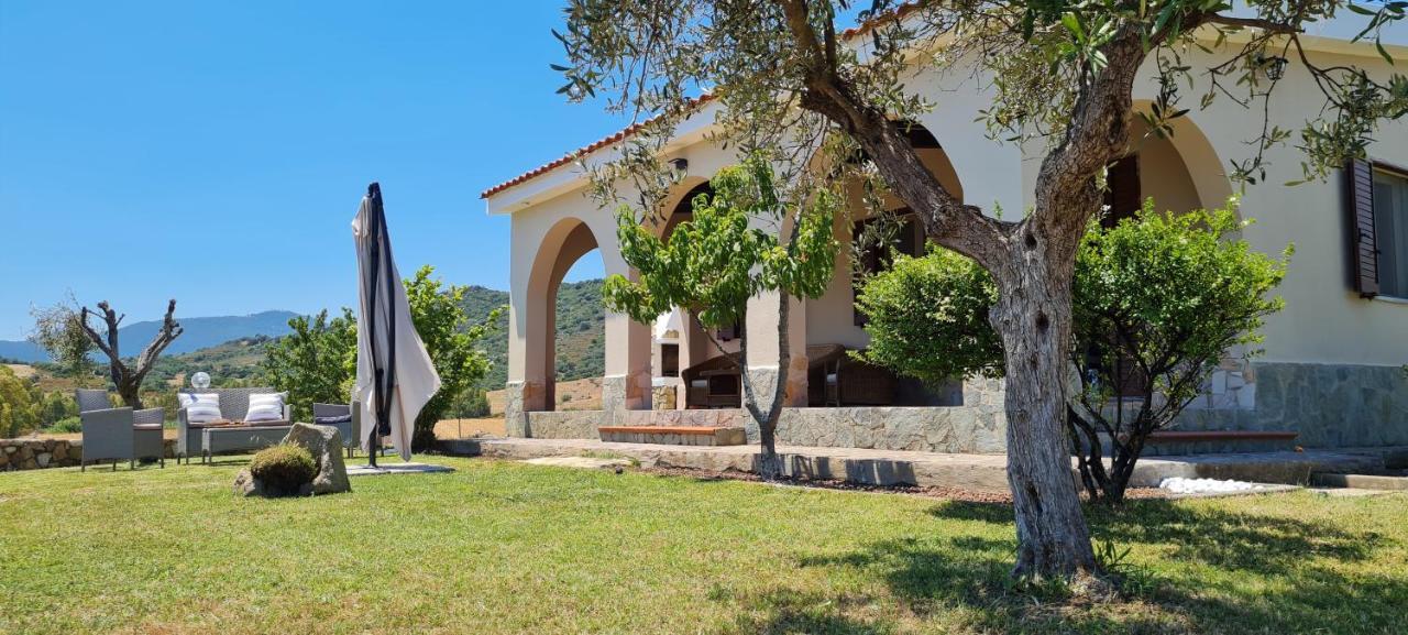 House Castiadas Tra Mare E Montagna Bagian luar foto